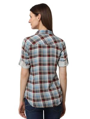 curved hem checkered shirt - 18297786 - Standard Image - 3