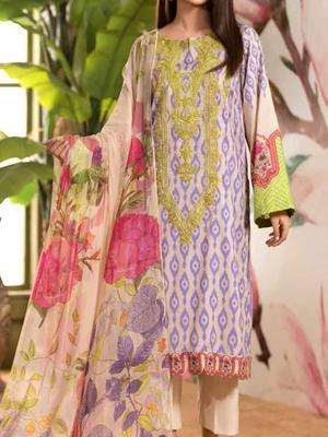 ladies suit - 18305951 - Standard Image - 2