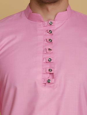 pink solid long kurta - 18307165 - Standard Image - 4