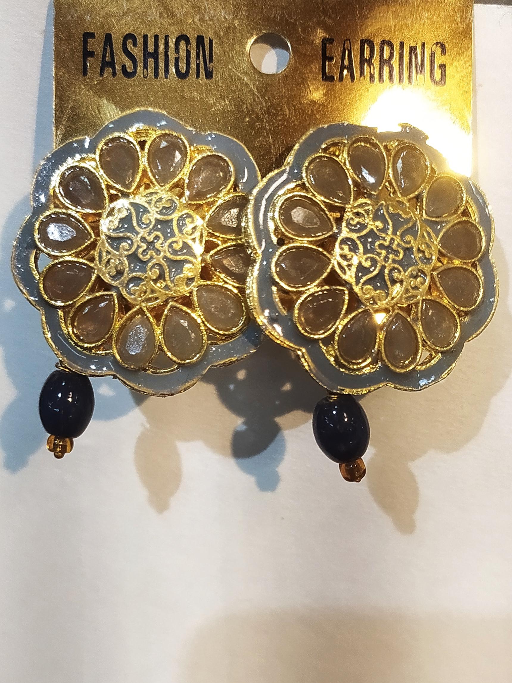 earrings for women good color - 18307638 - Zoom Image - 2