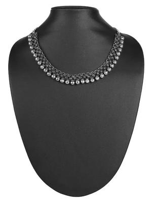 ladies metal necklace chain silver color - 18308714 - Standard Image - 2