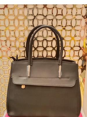 ladies hand bags pure leather - 18308811 - Standard Image - 2