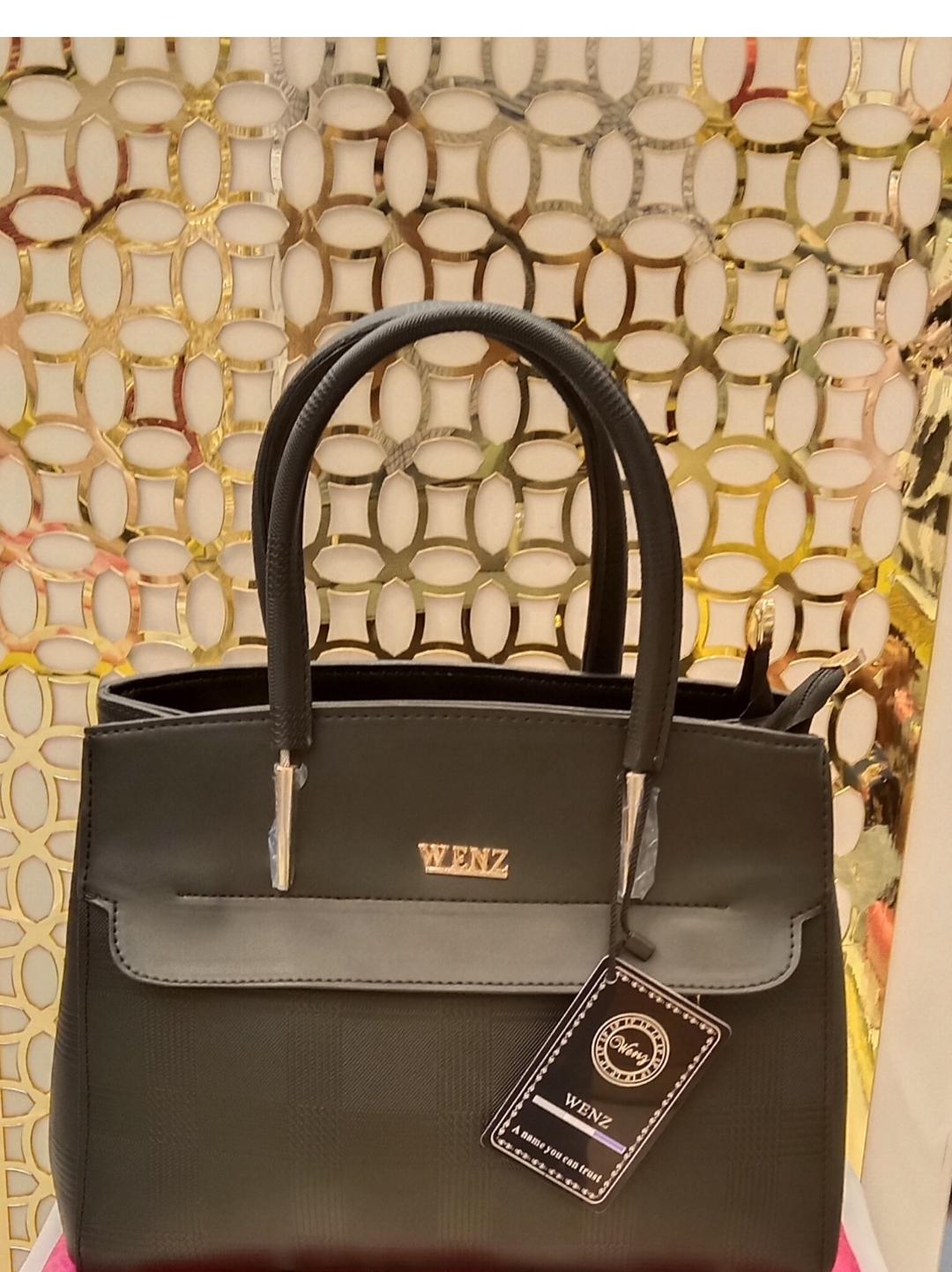 ladies hand bags pure leather - 18308811 - Zoom Image - 1