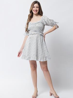 short sleeve printed a-line dress - 18309308 - Standard Image - 4