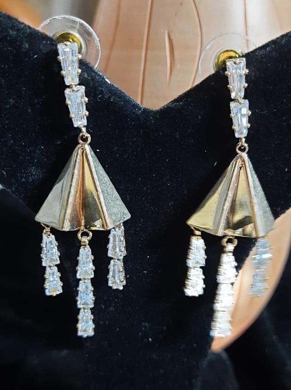 party wear earrings - 18309706 - Zoom Image - 1