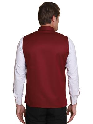red solid waist coat - 18312967 - Standard Image - 3