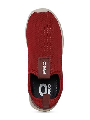 red slip on sports shoe - 18315292 - Standard Image - 4