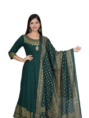 green rayon gown - 18317633 - Standard Image - 2