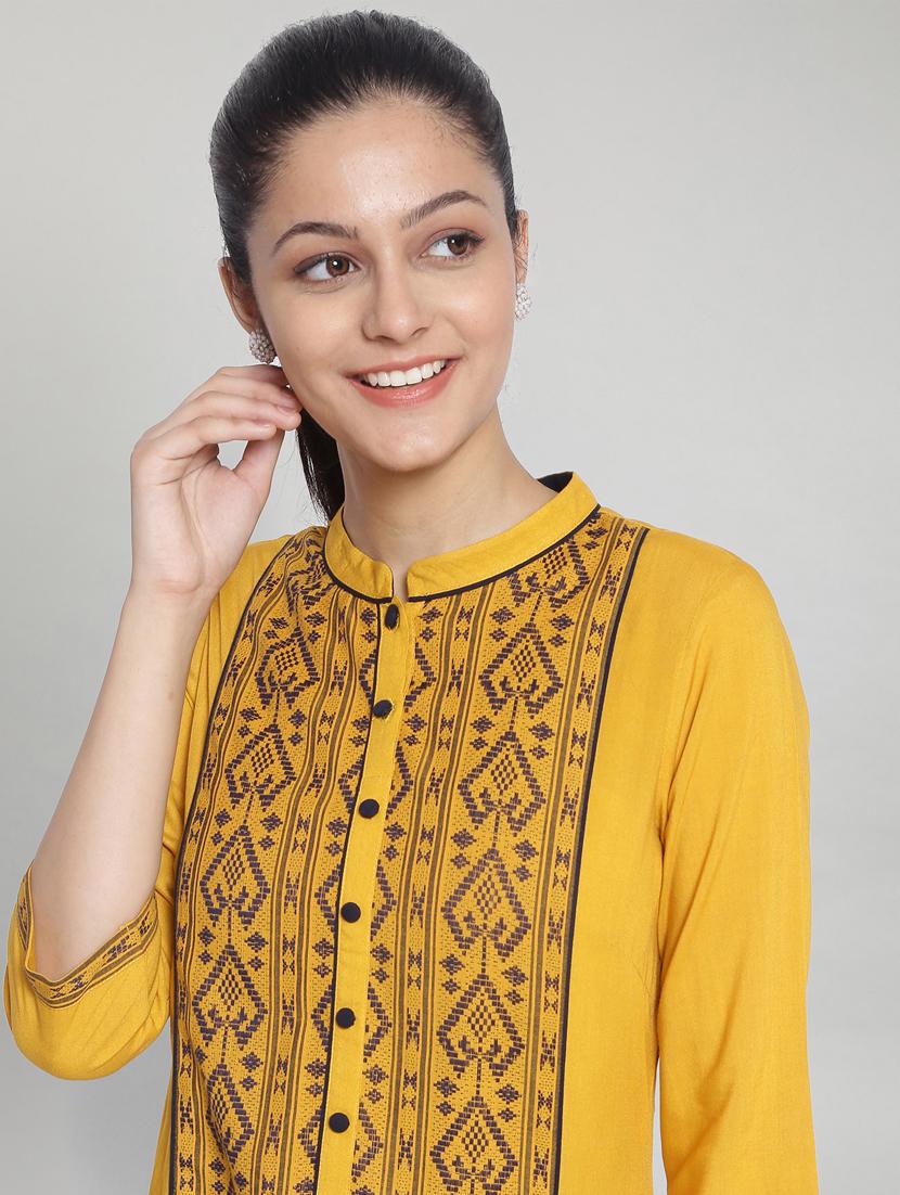 yellow cotton straight kurta - 18319390 - Zoom Image - 5