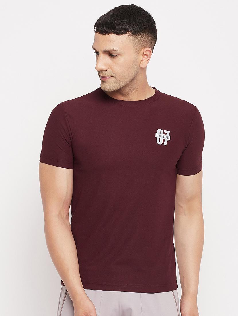 maroon solid t-shirt - 18320917 - Zoom Image - 1