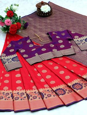 red banarasi saree with blouse - 18322177 - Standard Image - 4