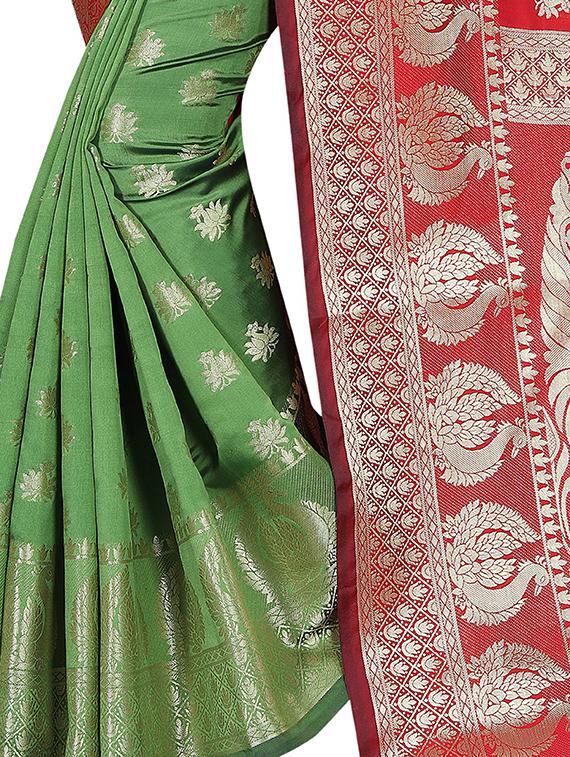 green cotton silk banarasi saree with blouse - 18322212 - Zoom Image - 4