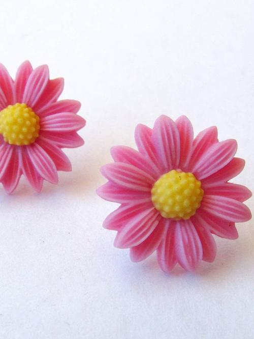 hair flowers pink color - 18322336 - Standard Image - 1