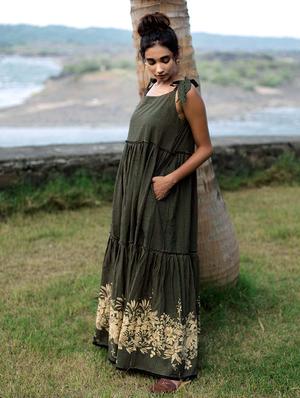 tie knot sleeved printed flared dress - 18333842 - Standard Image - 2