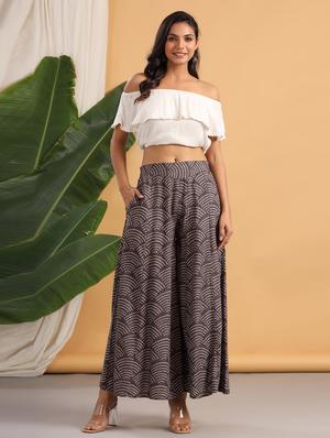 printed flared palazzo - 18334846 - Standard Image - 4