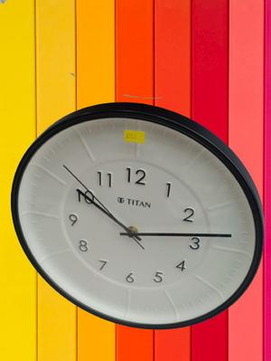 good quality white black colour titan - 18339670 - Standard Image - 2