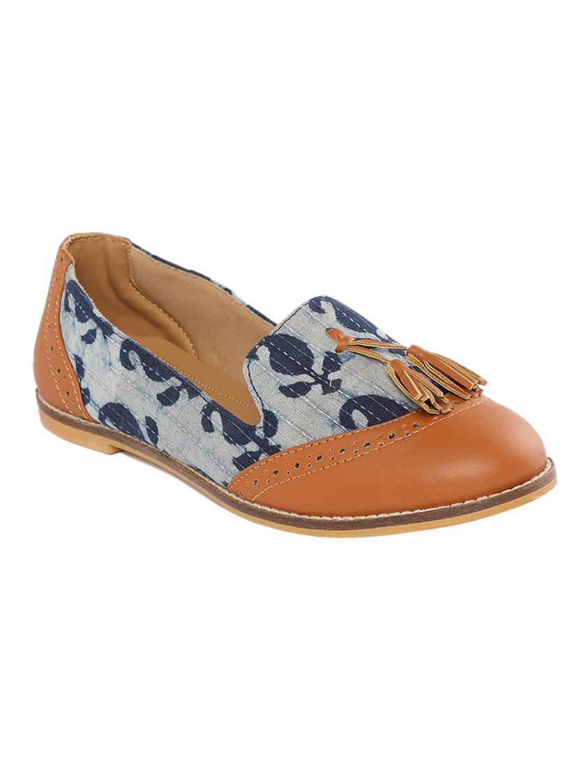 blue fabric slip on casual shoes - 18341345 - Zoom Image - 1