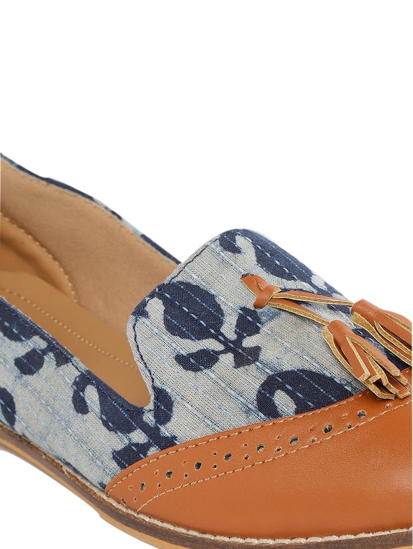 blue fabric slip on casual shoes - 18341345 - Zoom Image - 5