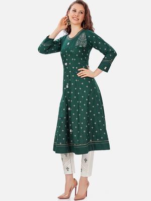 green printed kurta pant set - 18341632 - Standard Image - 2