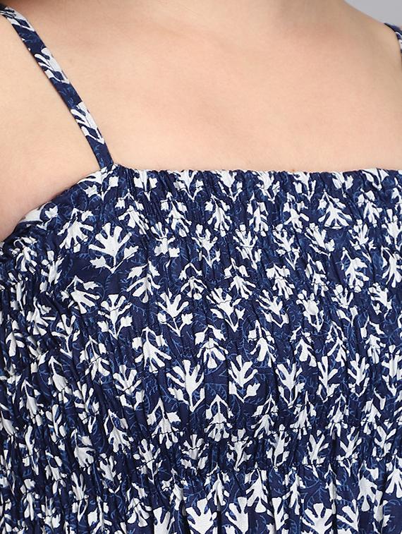 cami neck printed empire line dress - 18341838 - Zoom Image - 4