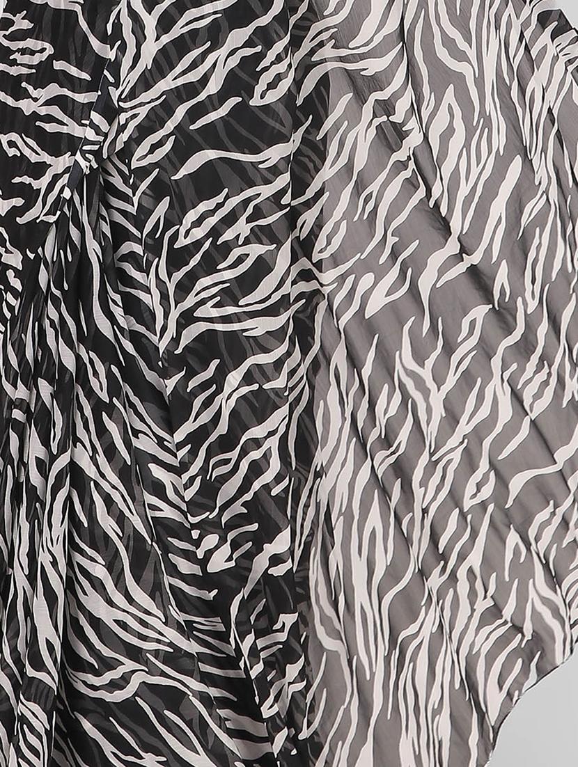 black chiffon printed saree - 18344540 - Zoom Image - 2