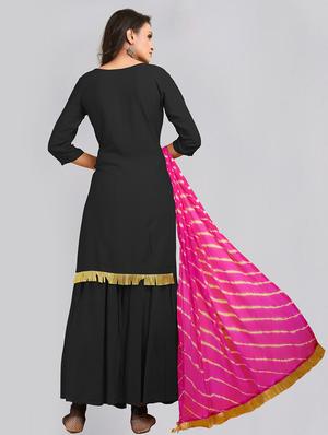 black solid straight kurta - 18346672 - Standard Image - 3