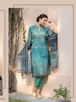 3 piece suit - 18347056 - Standard Image - 2