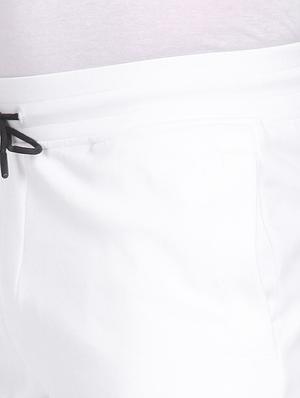 white solid short - 18352567 - Standard Image - 6