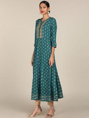 green printed flared kurta - 18353243 - Standard Image - 2