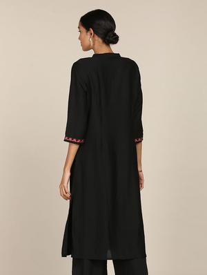 black embroidered straight kurta - 18353563 - Standard Image - 3