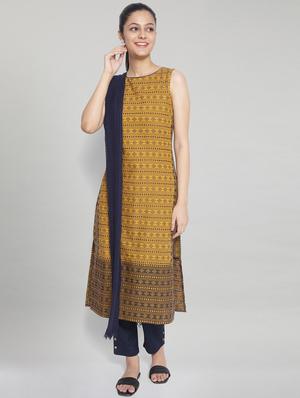blue cotton printed dupatta - 18356437 - Standard Image - 3