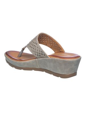 khadim's synthetic pvc sole solid grey slip on sandal for men - 18356605 - Standard Image - 3