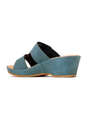 blue toe separator wedge - 18358673 - Standard Image - 3