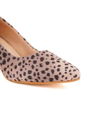 beige synthetic slip on pumps - 18369230 - Standard Image - 5
