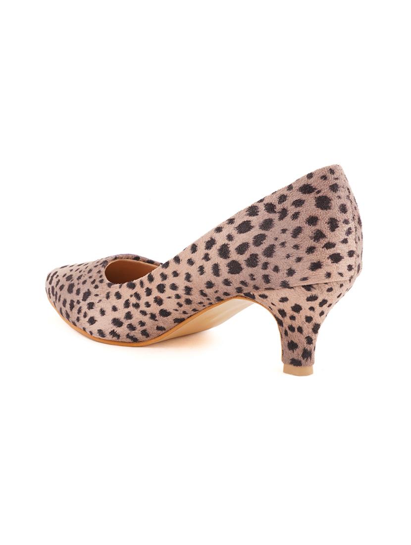 beige synthetic slip on pumps - 18369230 - Zoom Image - 3