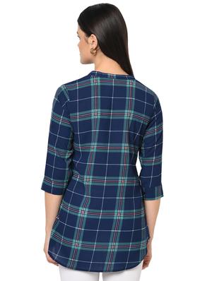 notched neck checked regular top - 18369633 - Standard Image - 3