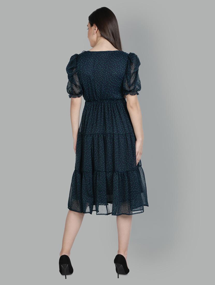 v-neck printed tiered dress dress - 18370217 - Zoom Image - 4