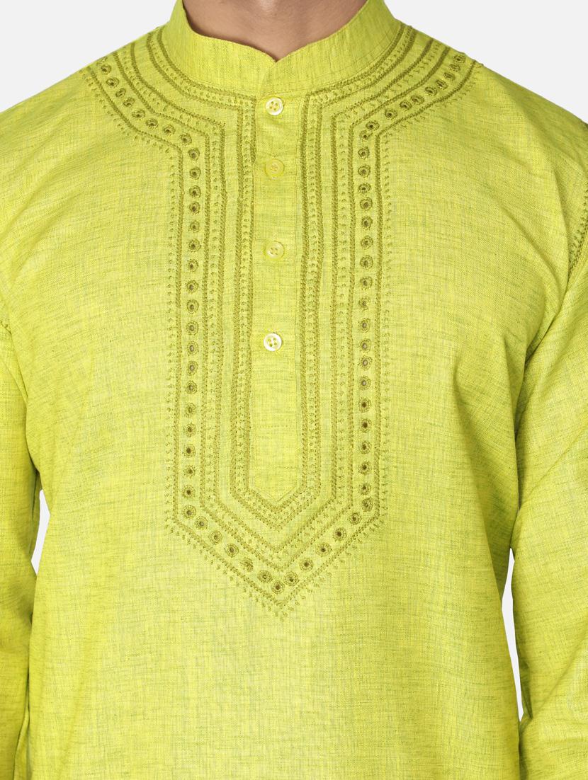 green neck embroidered long kurta - 18371550 - Zoom Image - 6