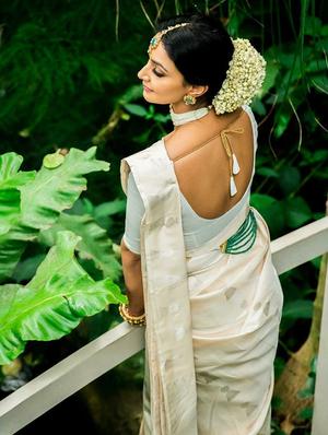 cream banarasi saree with blouse - 18372071 - Standard Image - 5