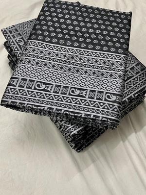 black silk banarasi saree with blouse - 18372126 - Standard Image - 4