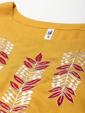yellow solid asymmetric kurta - 18376988 - Standard Image - 5