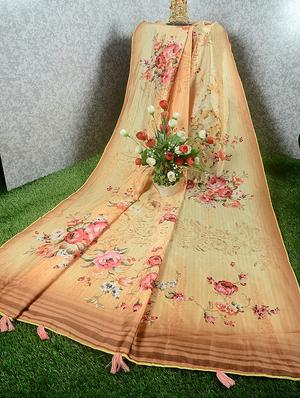 floral printed saree with blouse - 18378766 - Standard Image - 3