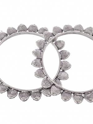 set of 2 silver toned oxidised filigree shaped bangles - 18380050 - Standard Image - 4