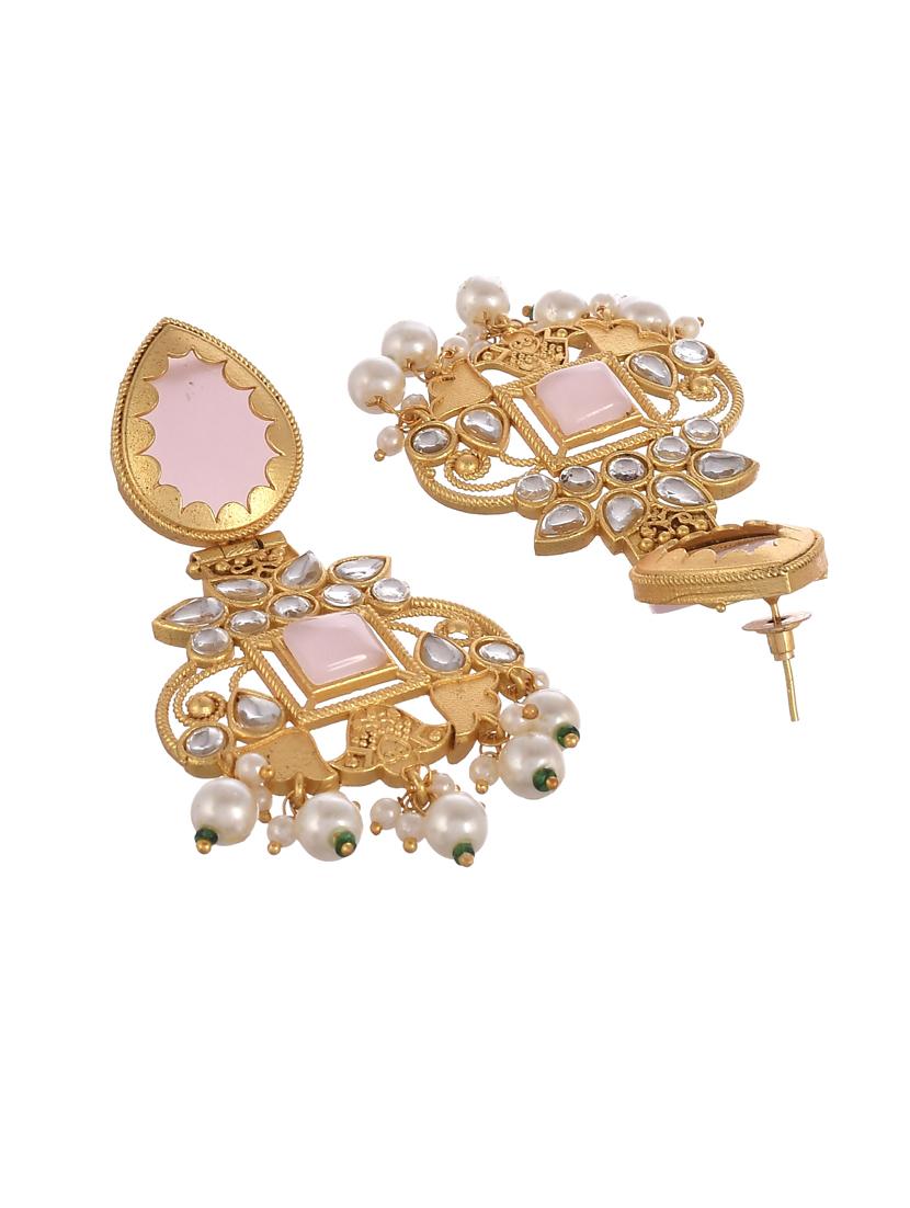 gold brass studs earring - 18381781 - Zoom Image - 3