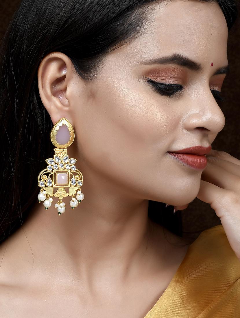 gold brass studs earring - 18381781 - Zoom Image - 4
