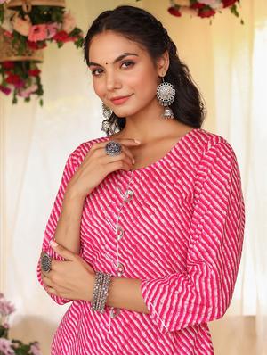 pink leheriya straight kurta - 18385990 - Standard Image - 6
