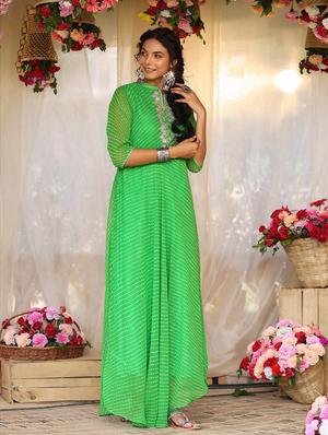 green leheriya flared kurta - 18386013 - Standard Image - 3