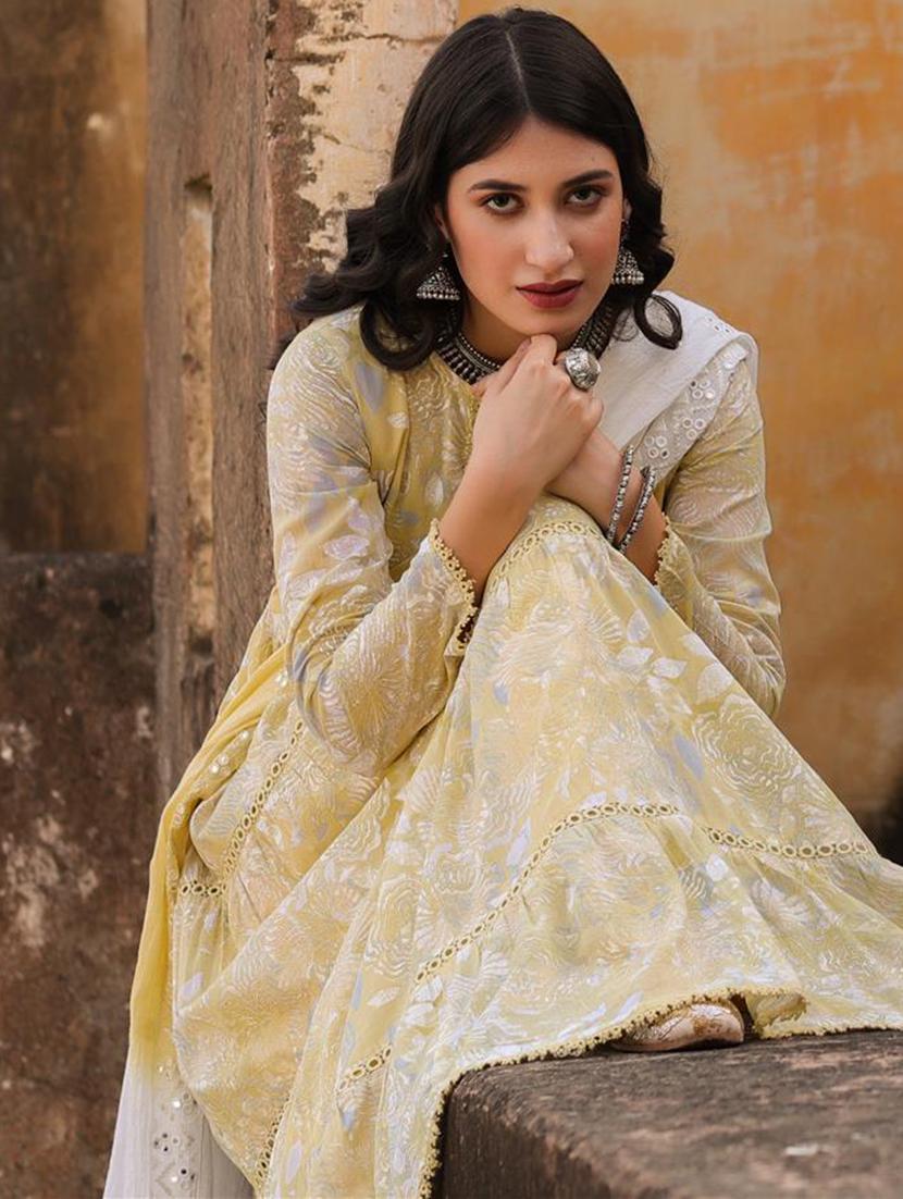 mustard floral anarkali kurta - 18386074 - Zoom Image - 6