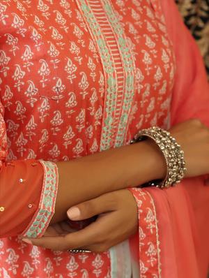 pink cotton suit set - 18386123 - Standard Image - 4