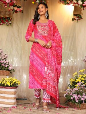 pink cotton suit set - 18386181 - Standard Image - 3